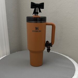 EUC Stanley 40oz Limited Edition Carmel